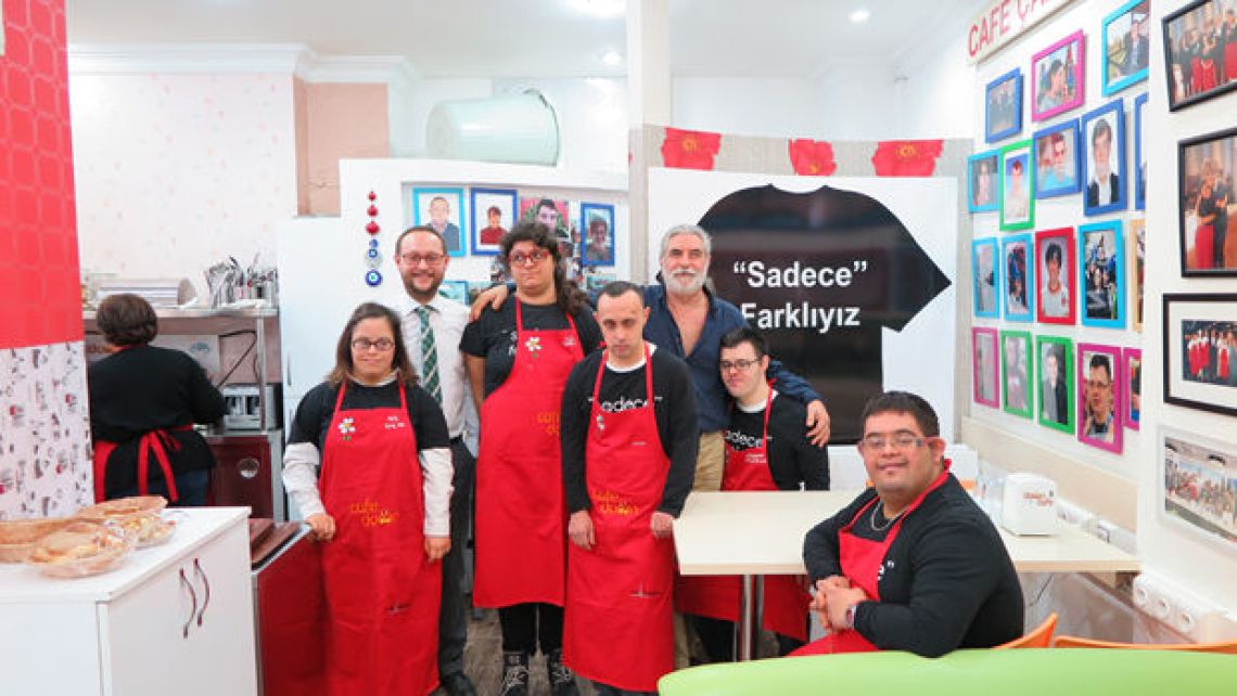 Cafeneaua tinerilor cu sindrom Down