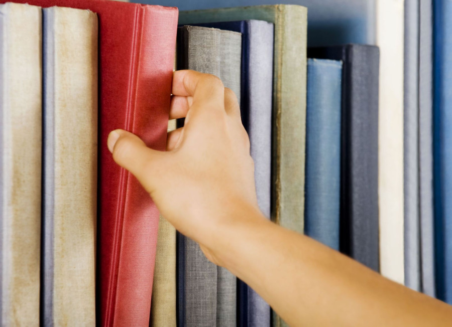 Odă bibliografiei obligatorii (și nu numai)